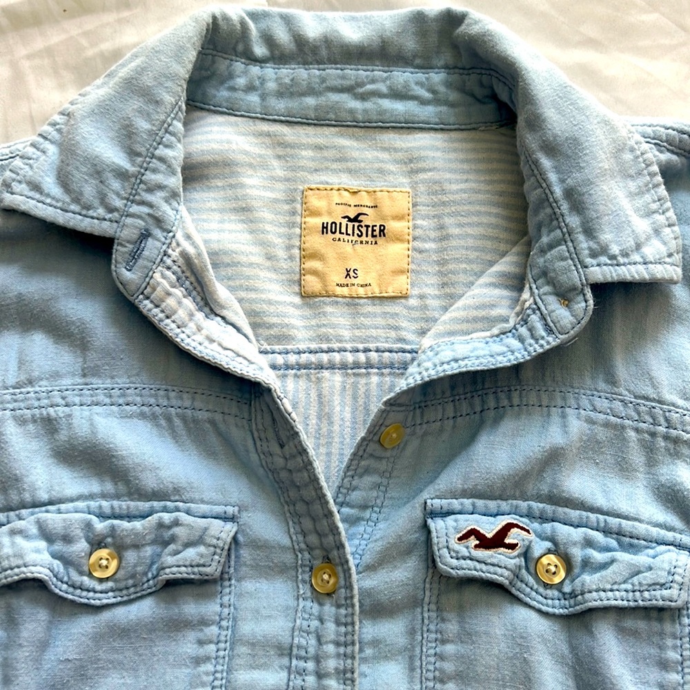 Hollister button down long sleeve XS - Picture 1 of 5
